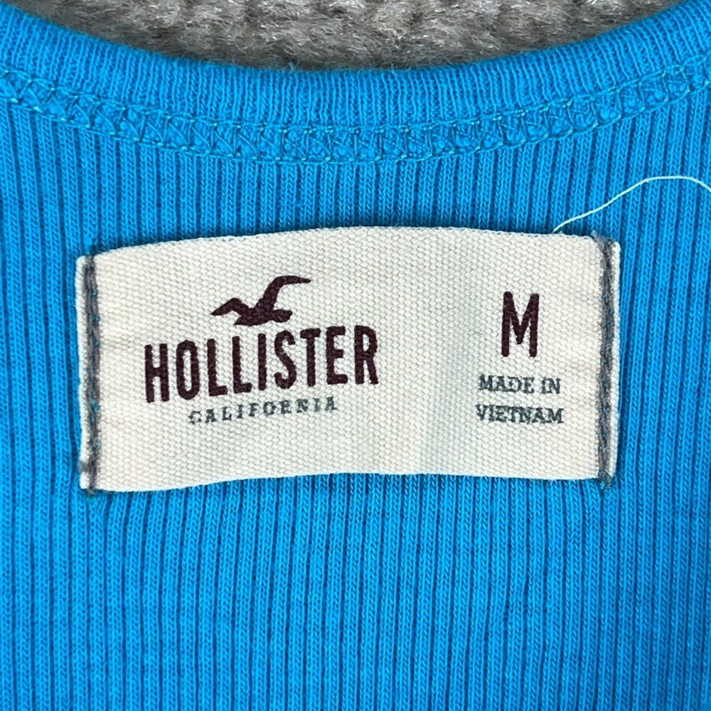 Y2K Hollister Womens Medium Blue Ribbed Scoop Neck Tank Top Seagull Logo Stretch - Picture 2 of 6